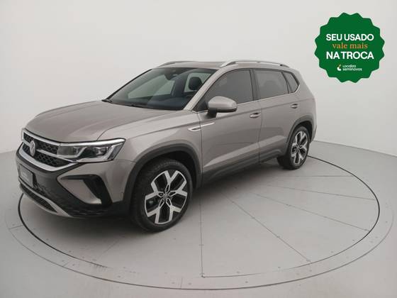 VOLKSWAGEN TAOS 2024