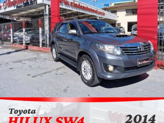 TOYOTA HILUX SW4 2014