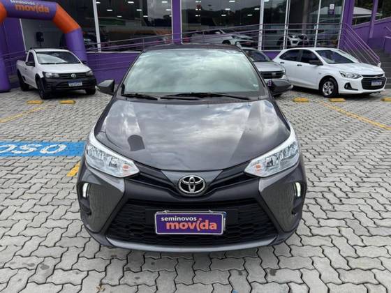 TOYOTA YARIS 2025