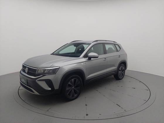 VOLKSWAGEN TAOS 2024