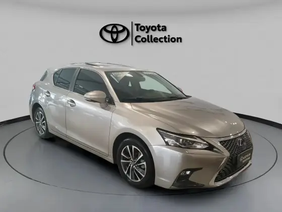 LEXUS CT200H 2018