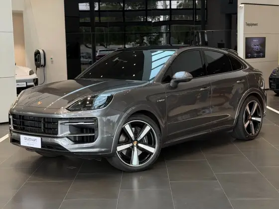 PORSCHE CAYENNE 2025