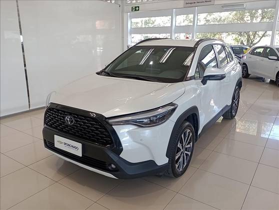 TOYOTA COROLLA CROSS 2024