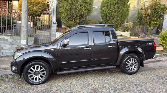 NISSAN FRONTIER 2014