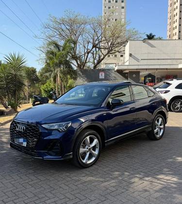 AUDI Q3 2023