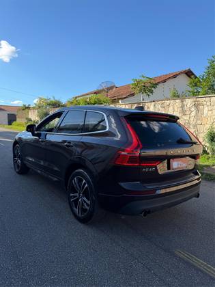 VOLVO XC60 2019