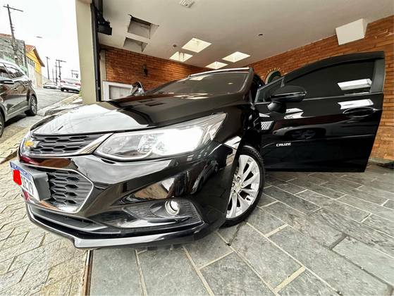 CHEVROLET CRUZE 2018