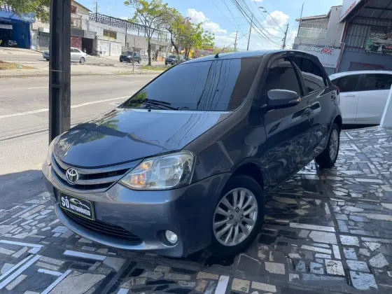 TOYOTA ETIOS 2015