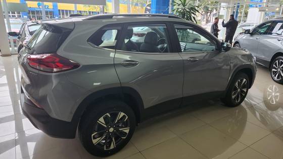 CHEVROLET TRACKER 2024