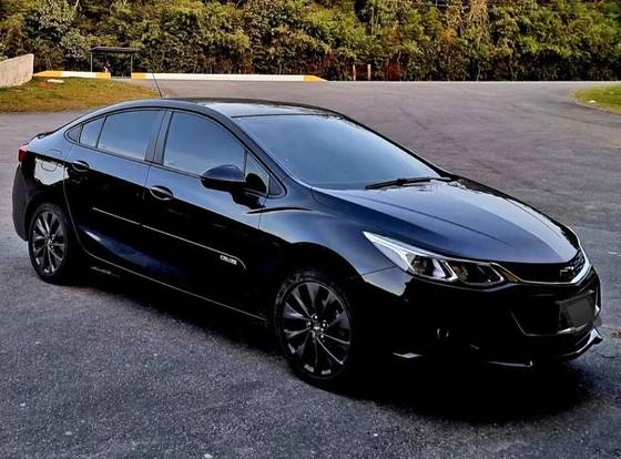 CHEVROLET CRUZE 2018