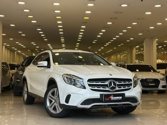 MERCEDES-BENZ GLA 200 2018