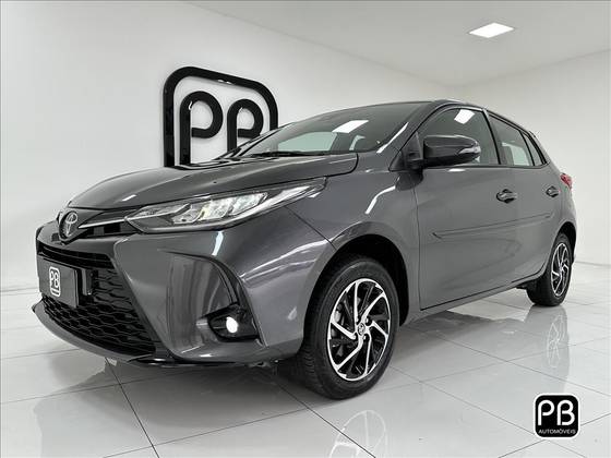 TOYOTA YARIS 2025