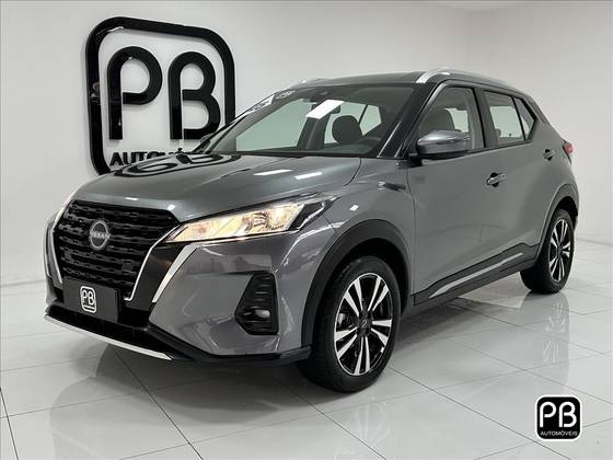 NISSAN KICKS PLAY 2025
