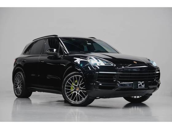 PORSCHE CAYENNE 2020