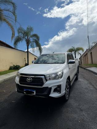 TOYOTA HILUX 2019