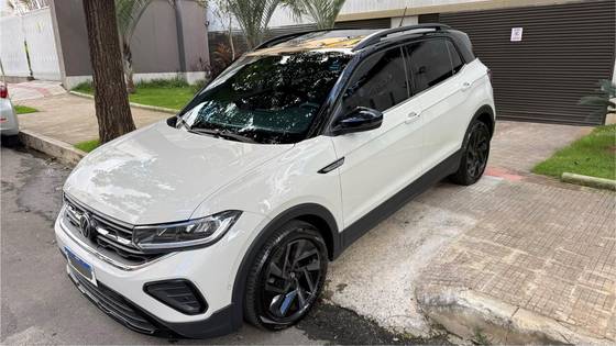 VOLKSWAGEN T-CROSS 2025