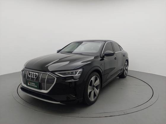 AUDI E-TRON 2022