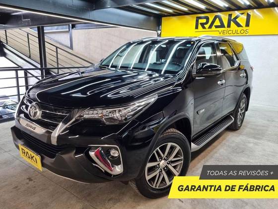 TOYOTA HILUX SW4 2020