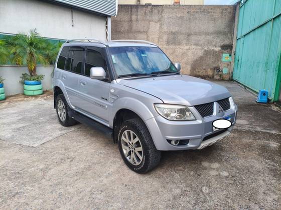 MITSUBISHI PAJERO TR4 2014