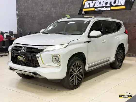 MITSUBISHI PAJERO SPORT 2024