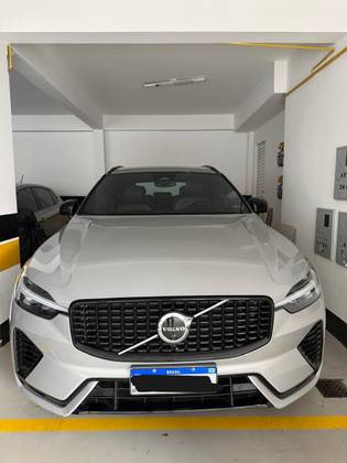 VOLVO XC60 2023