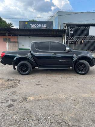 MITSUBISHI L200 TRITON 2015