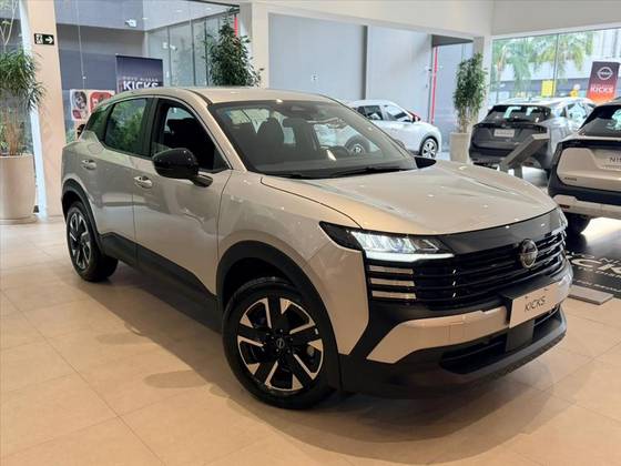 NISSAN KICKS 2026