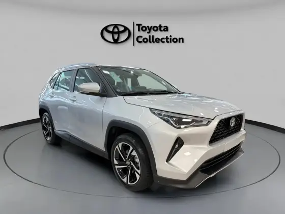 TOYOTA YARIS CROSS 2026