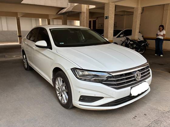 VOLKSWAGEN JETTA 2019