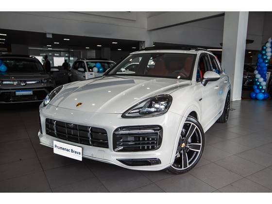 PORSCHE CAYENNE 2023