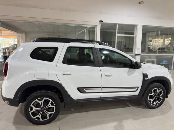 RENAULT DUSTER 2024