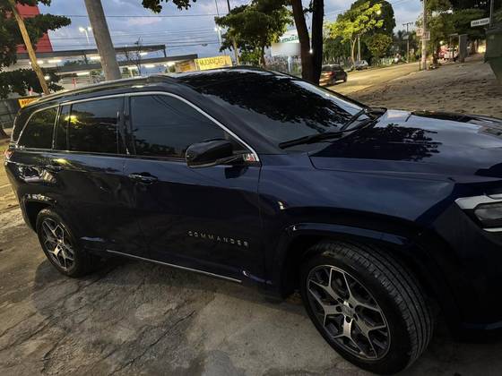 JEEP COMMANDER 2024