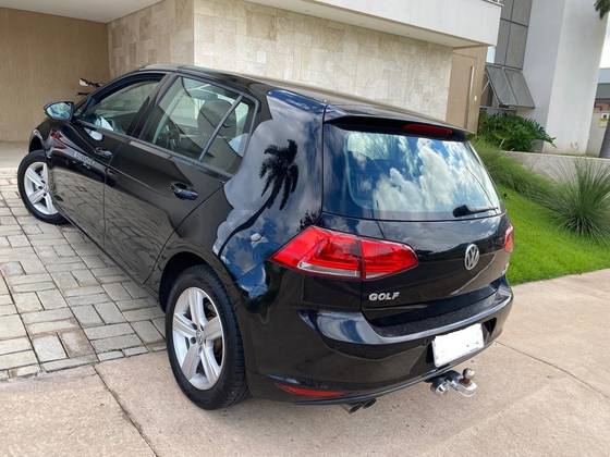 VOLKSWAGEN GOLF 2015