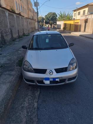 RENAULT CLIO 2012