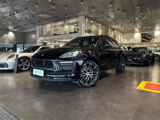PORSCHE MACAN 2022