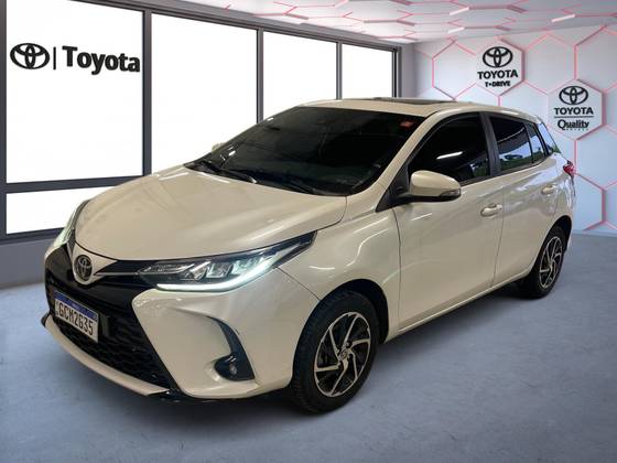 TOYOTA YARIS 2023