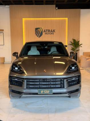 PORSCHE CAYENNE 2025