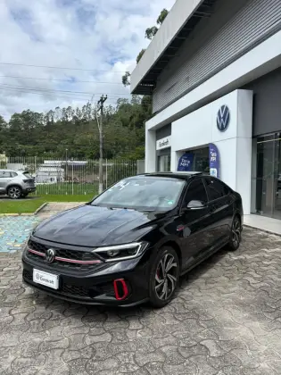 VOLKSWAGEN JETTA 2024