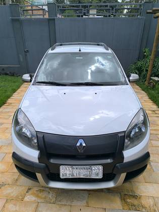 RENAULT SANDERO 2013